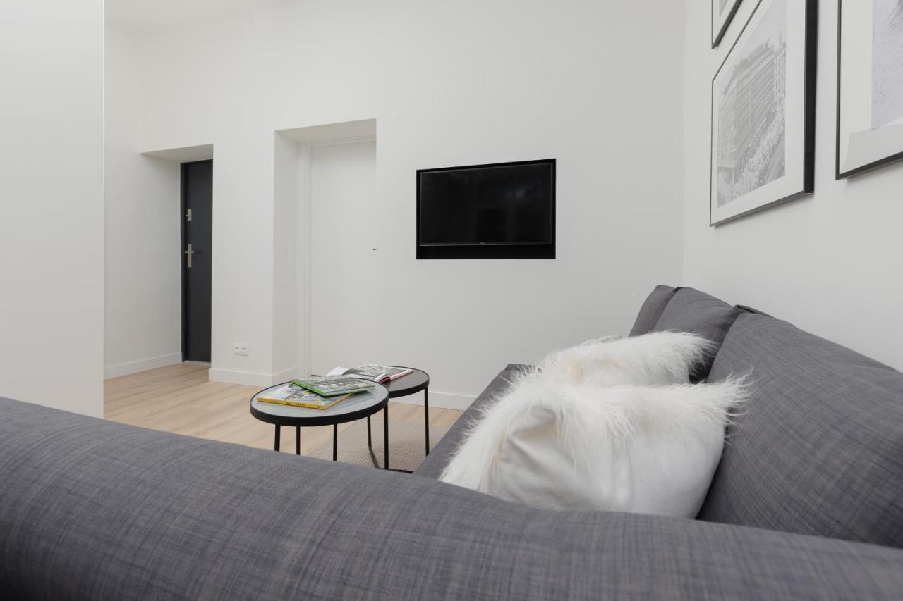 Spacious Apartment With Panoramic View Of Warsaw By Noclegi Renters Varsóvia Exterior foto