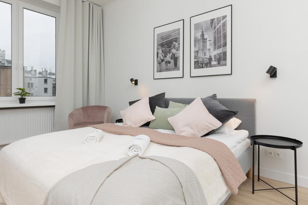 Spacious Apartment With Panoramic View Of Warsaw By Noclegi Renters Varsóvia Exterior foto